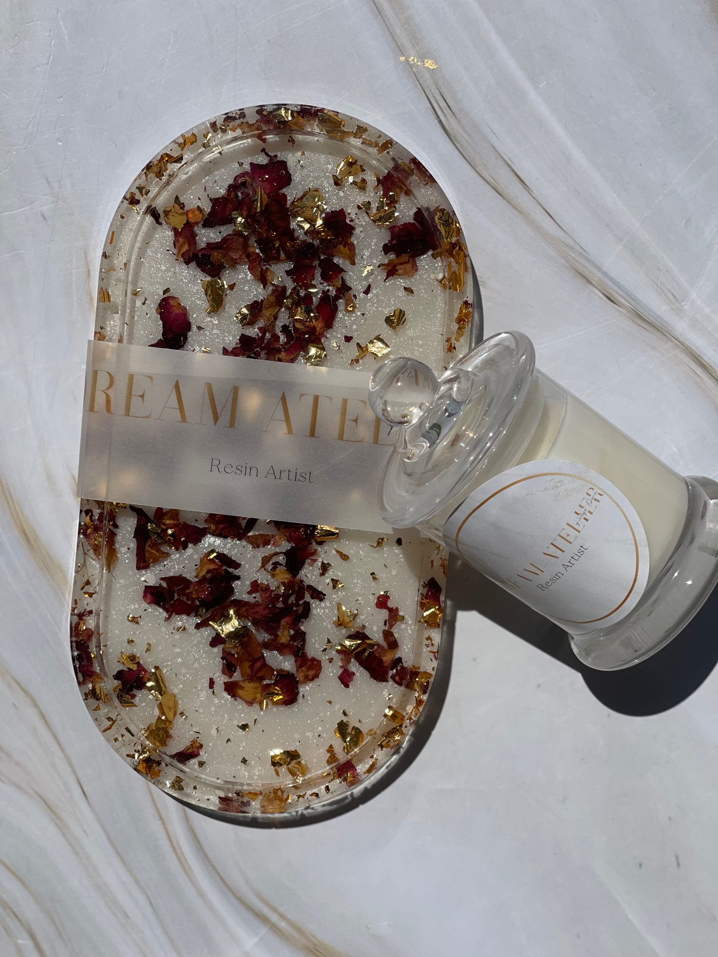 2-Essential Gift Pack | Candle & Tray Set