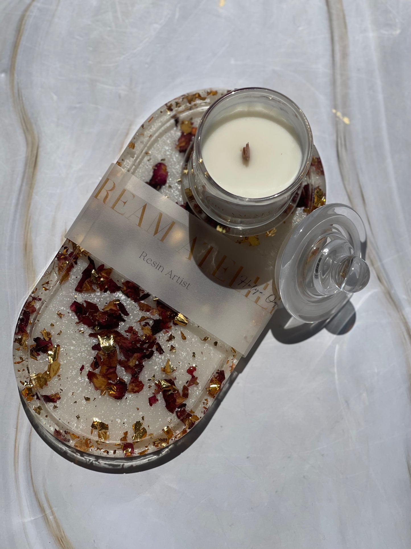 2-Essential Gift Pack | Candle & Tray Set