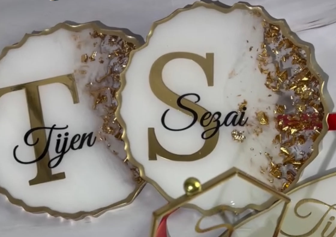 Engagement Personalised Tray - Gold & White