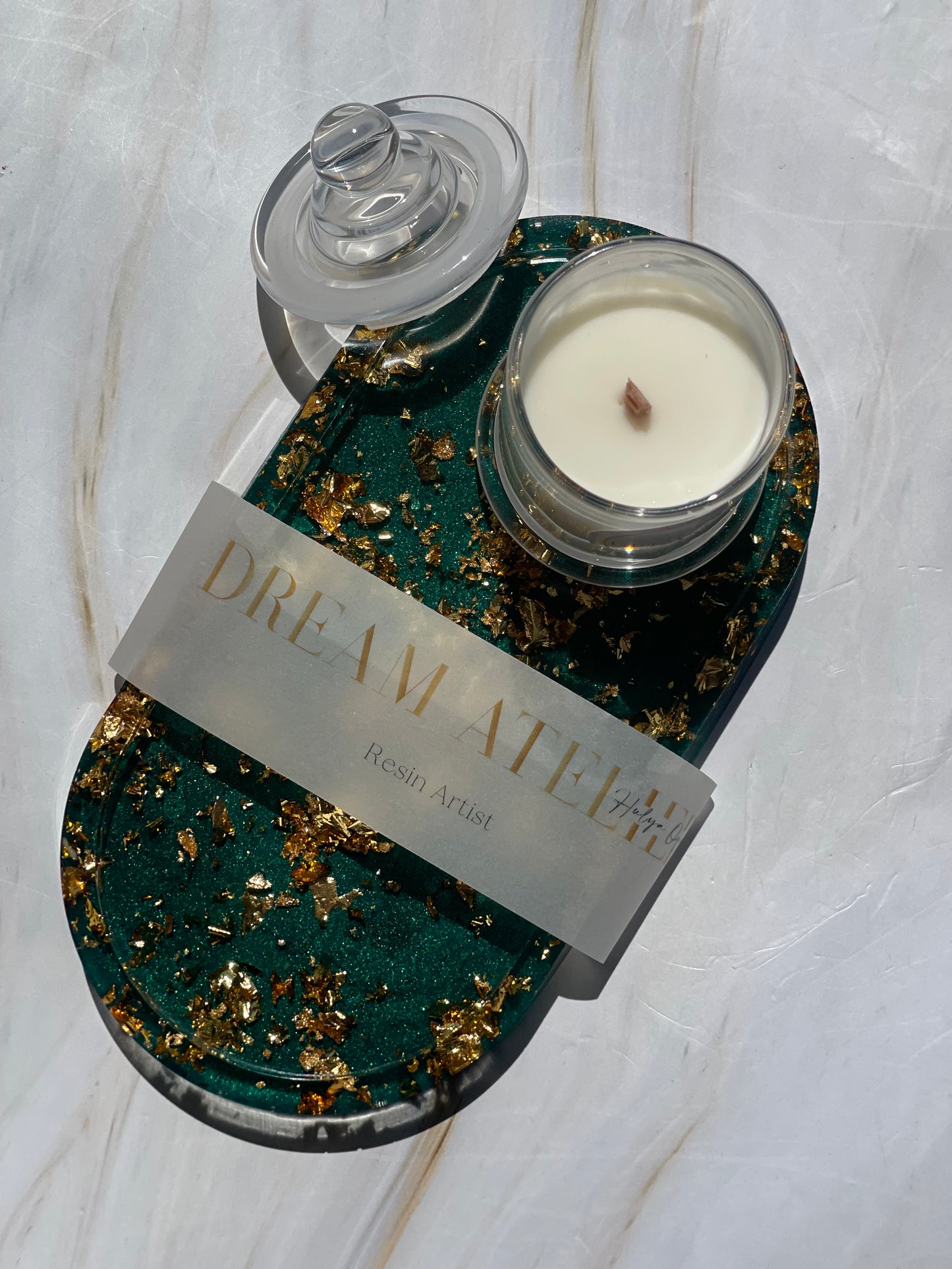 2-Essential Gift Pack | Candle & Tray Set