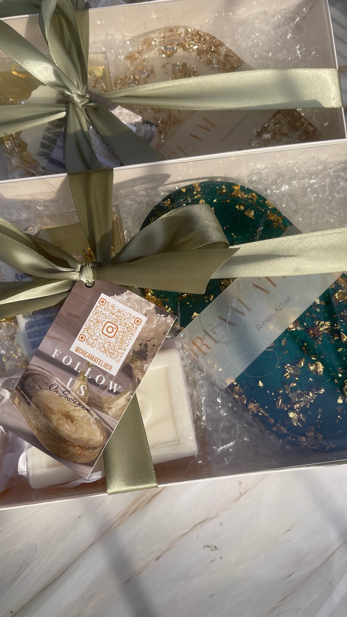Premium Gift Pack | Tray, Soap, Ayatul Kursi Car Hanger & Tasbih