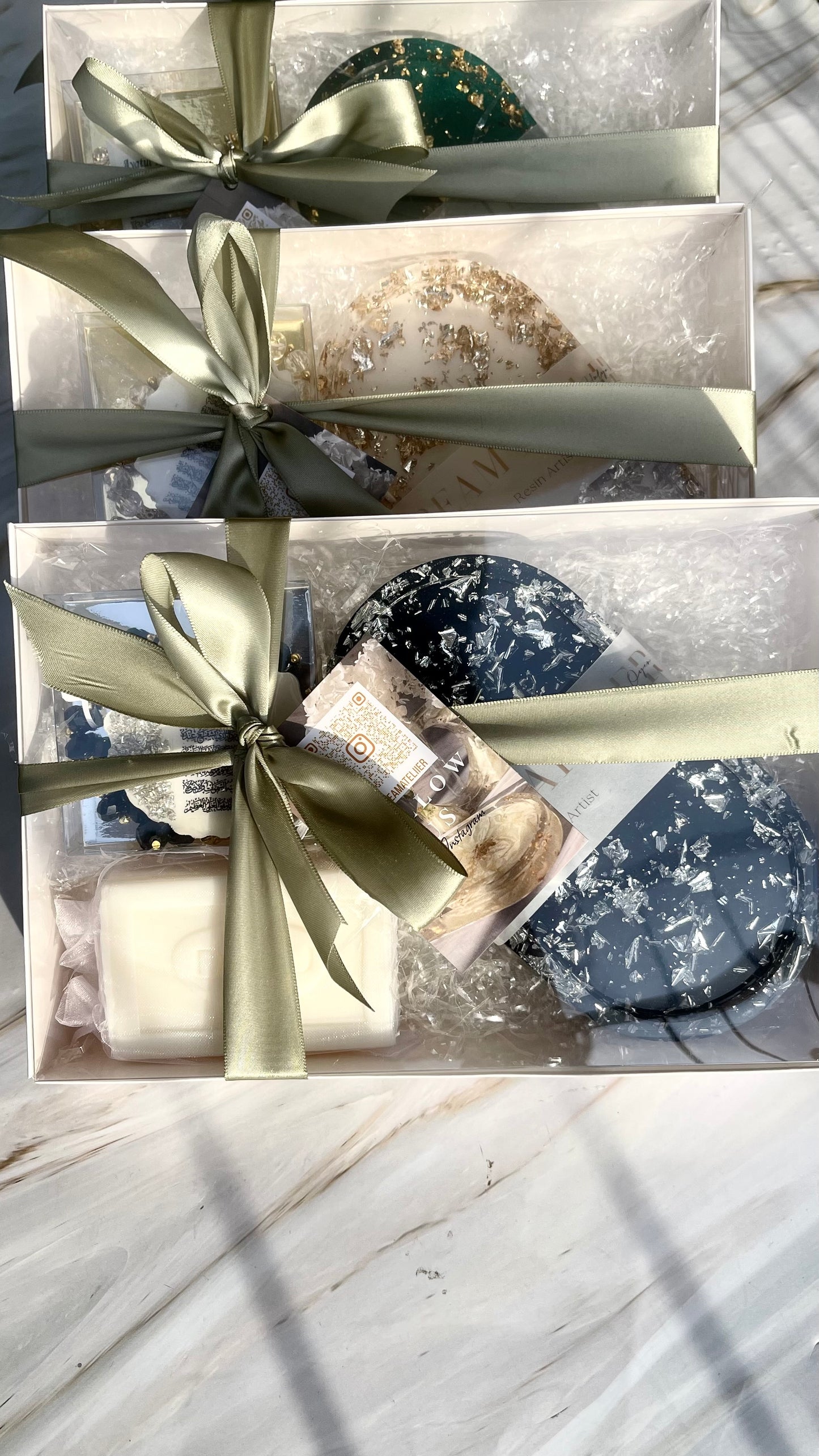 Premium Gift Pack | Tray, Soap, Ayatul Kursi Car Hanger & Tasbih