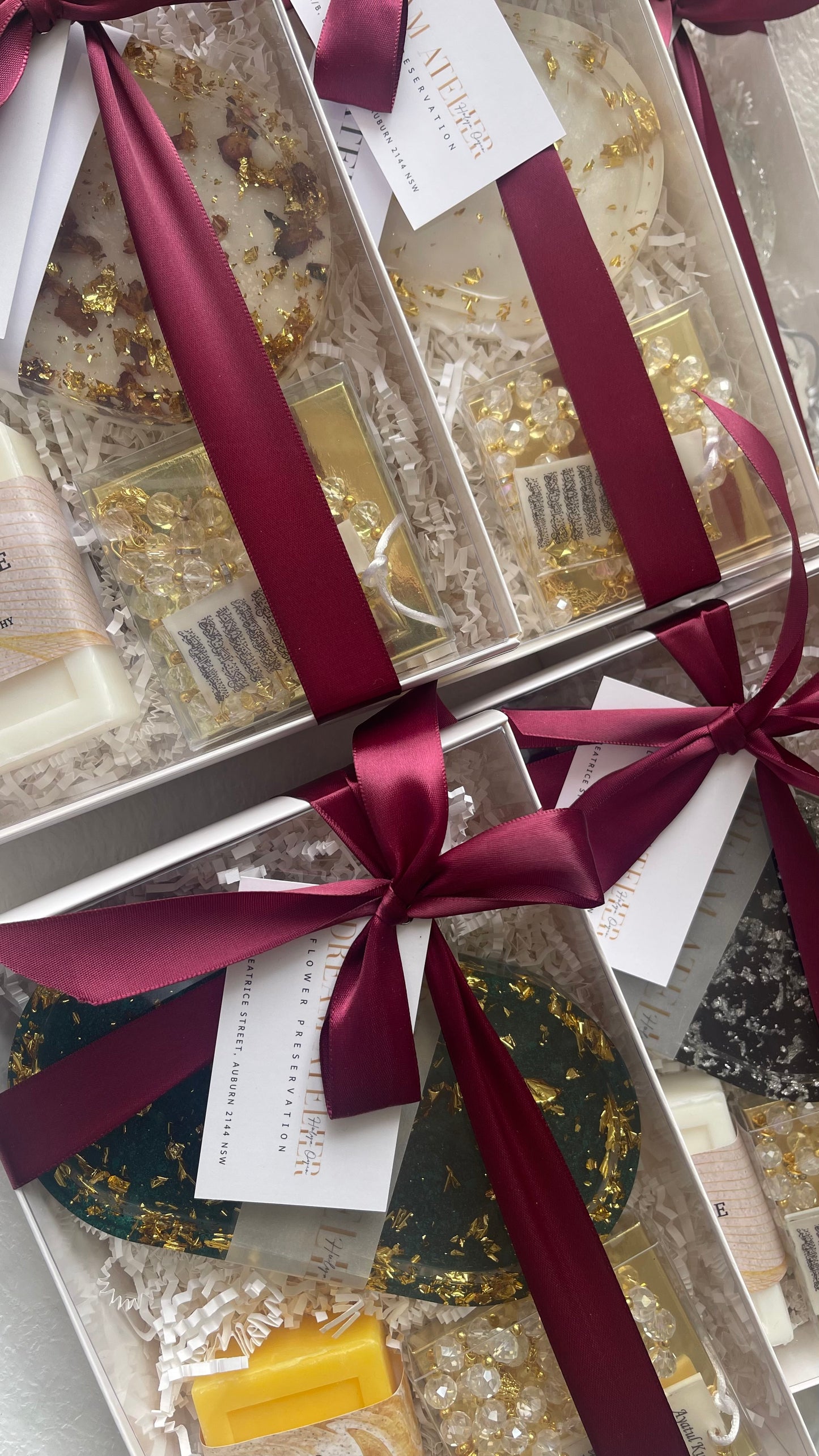 Premium Gift Pack | Tray, Soap, Ayatul Kursi Car Hanger & Tasbih